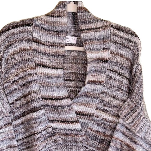 Oversized V-Neck Loose Knit Sweater - Jillian & Nicole - Size L - EUC - Picture 2 of 10